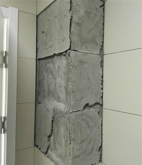 墙砖脱落怎么办?(墙砖脱落怎么办小妙招)